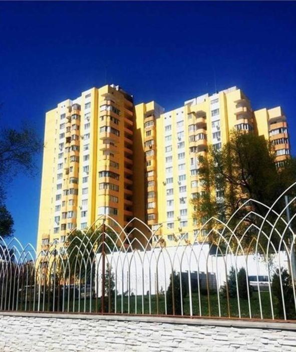 Апартаменти Loft Centr Тирасполь Екстер'єр фото